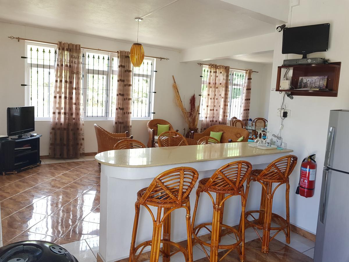 Suntoo Villa Wind & Kitesurf Accommodation La Gaulette Buitenkant foto